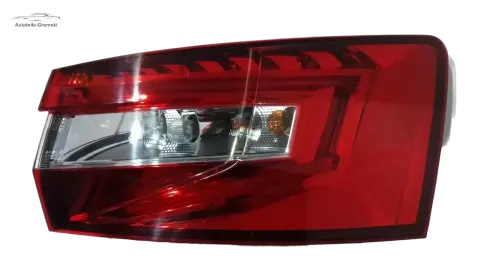 Background image for Rückleuchte Skoda Superb III 3V9-945-208A LED Rechts Rearlight